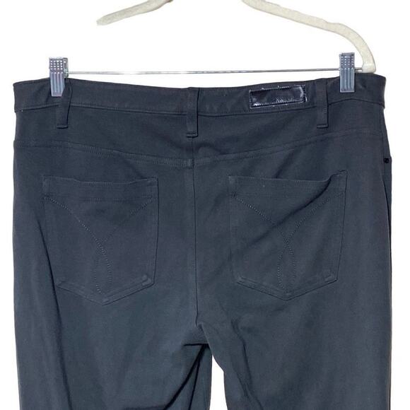 Calvin Klein & Co. Women's Army Green Mid-Rise Straight-Leg Jeans Size 16 - Picture 4 of 10